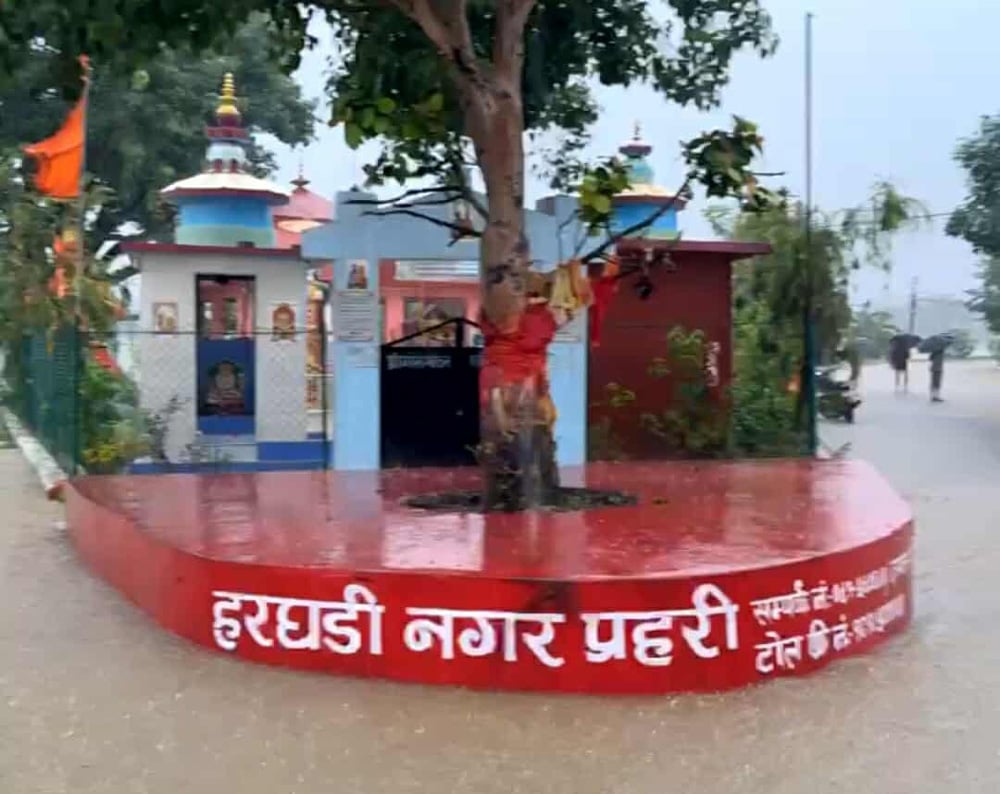 धनगढीमा डुवानमा फसेका आठ जनालाई प्रहरीले गर्‍यो उद्दार