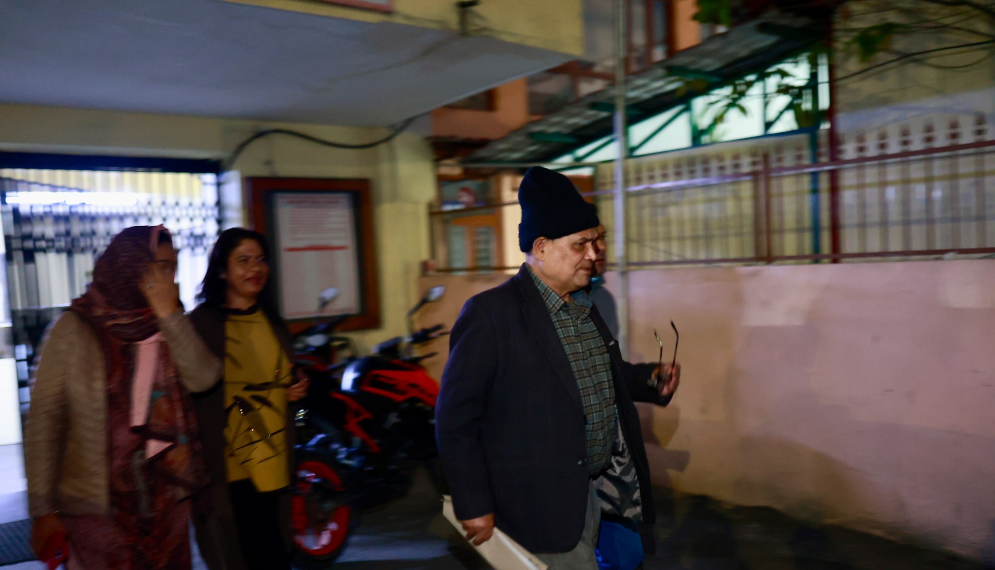 धरौटी बुझाएर रिहा भए महरा